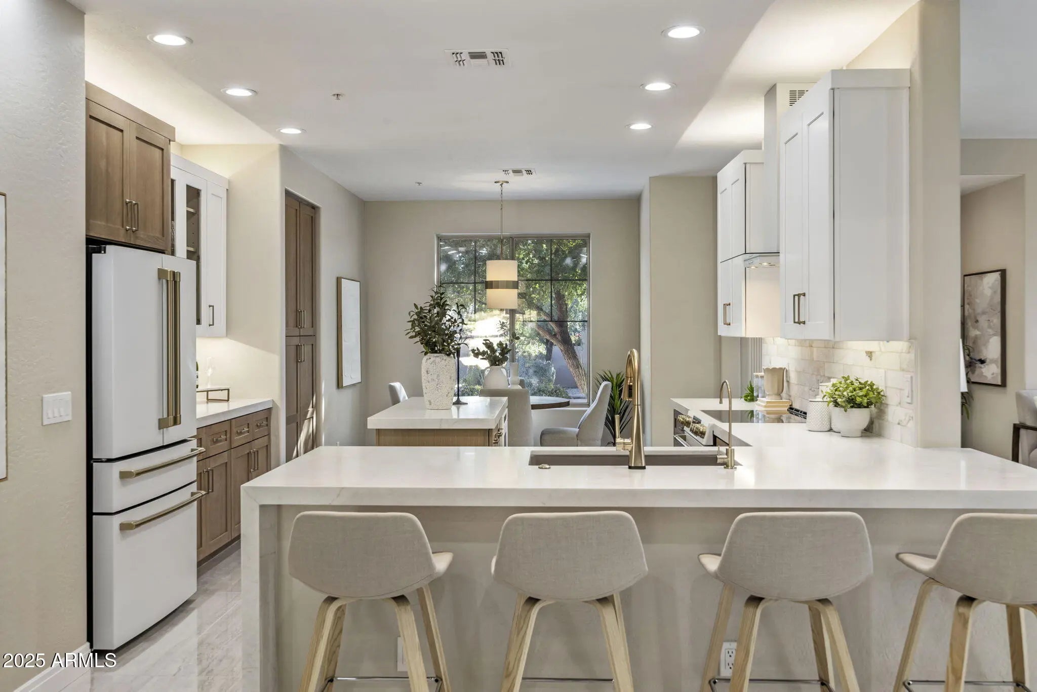 Photo of Listing #6959447