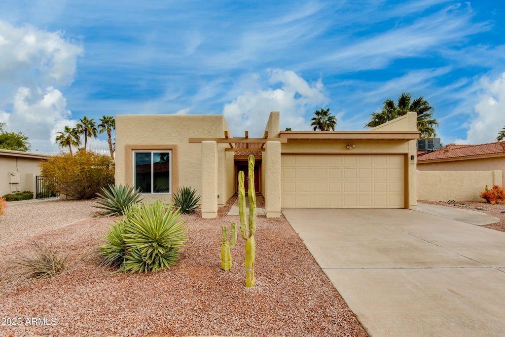 10430 E Chestnut Drive, Sun Lakes