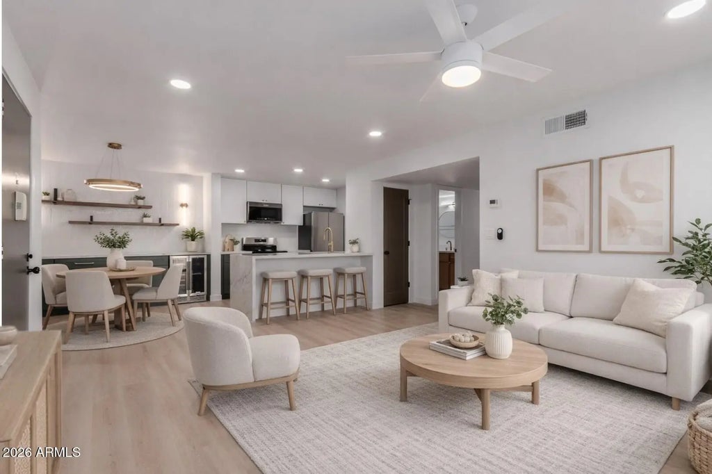 8055 E Thomas Road (unit M101), Scottsdale