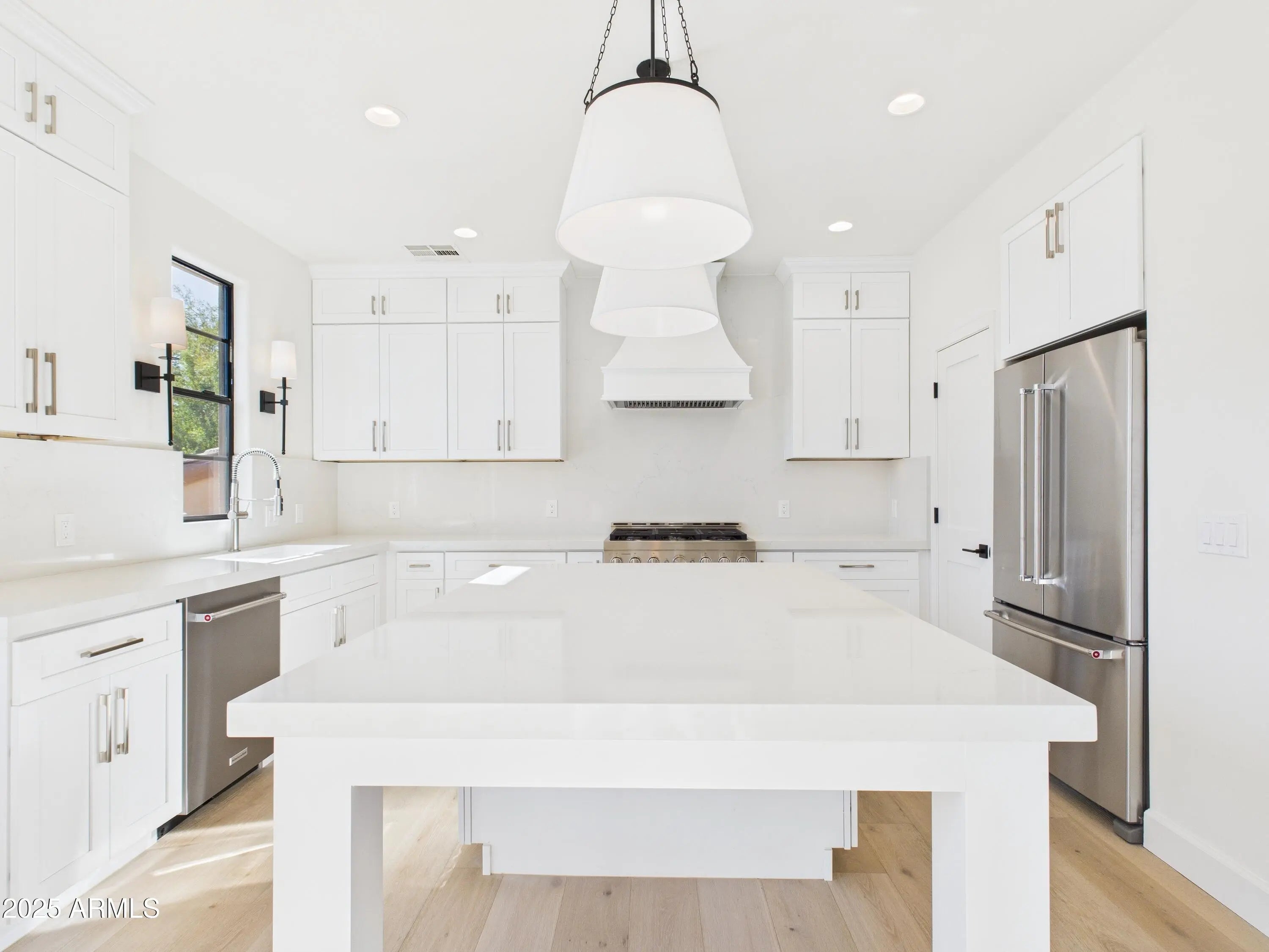 Photo of Listing #6959806