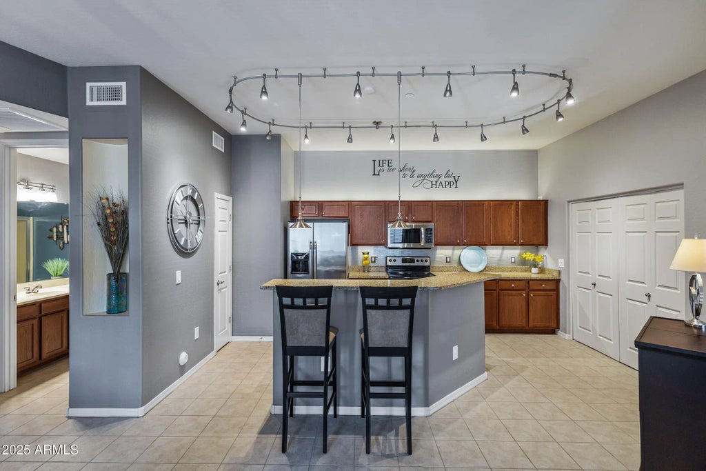 3330 S Gilbert Road (unit 2013), Chandler