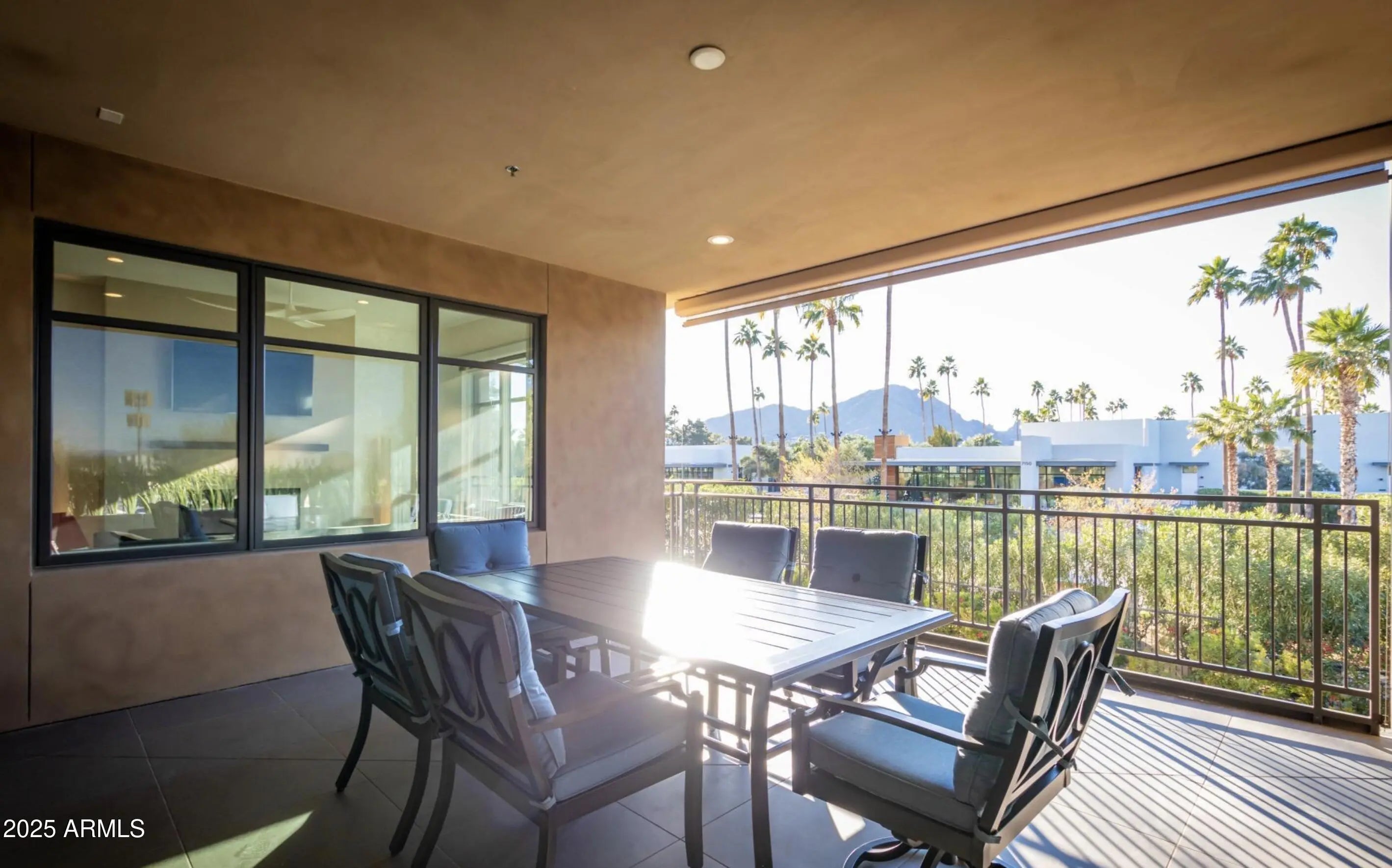 Photo of Listing #6960003