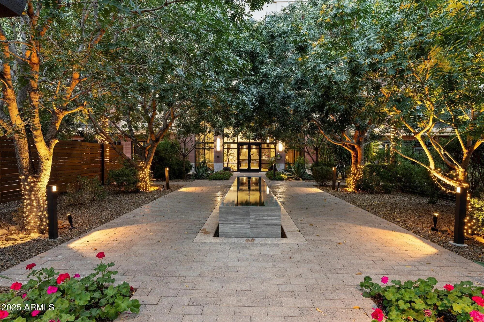 Photo of Listing #6960003