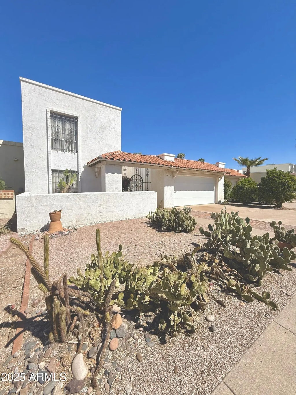 1032 E Laguna Drive, Tempe