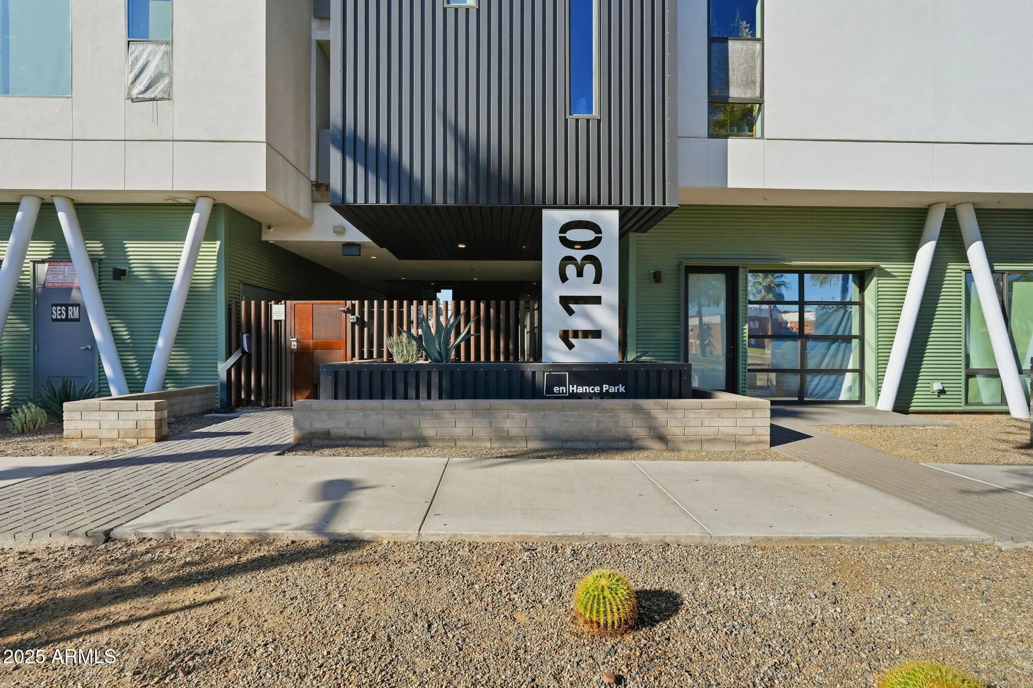 Photo of Listing #6960048