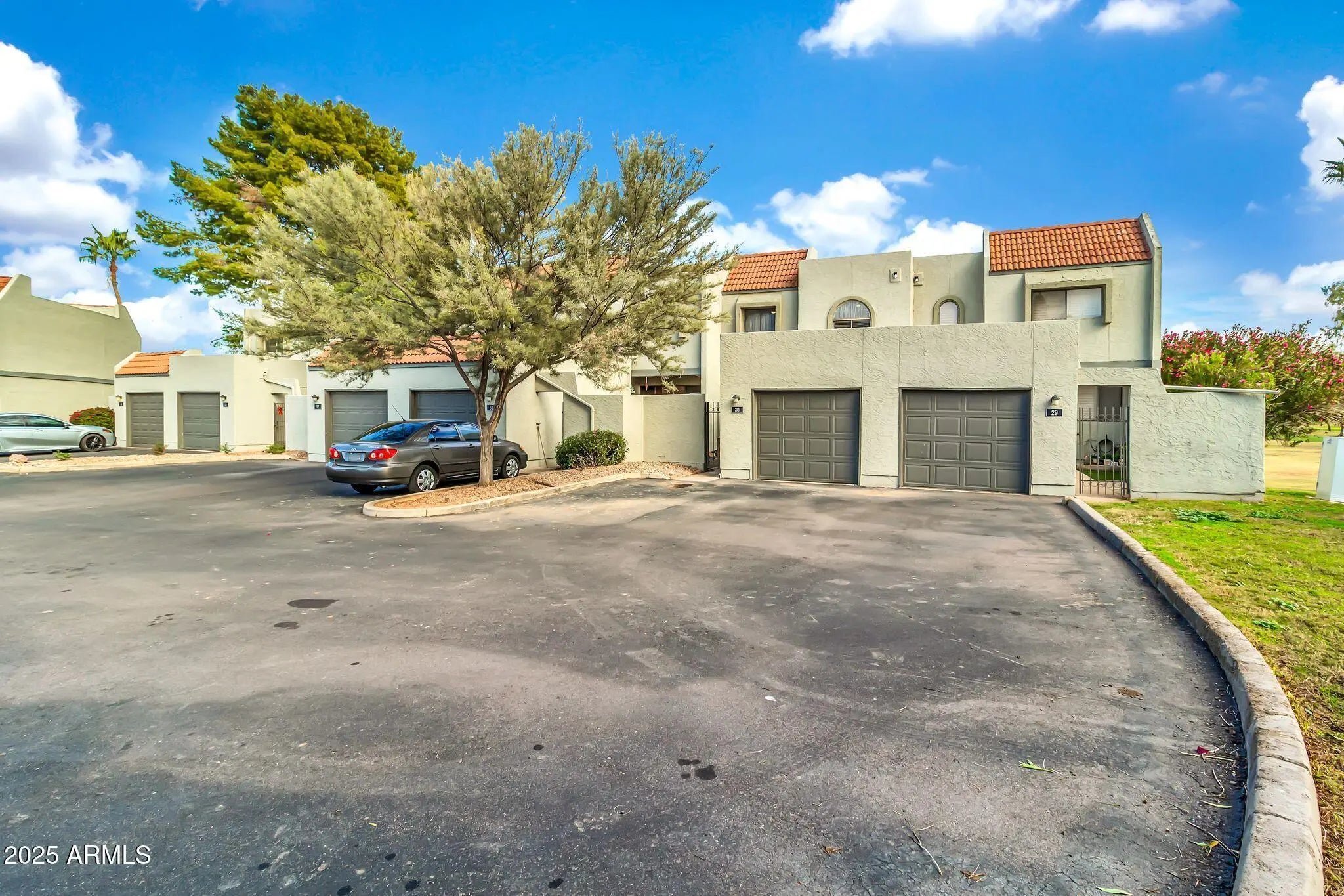 Photo of Listing #6961759