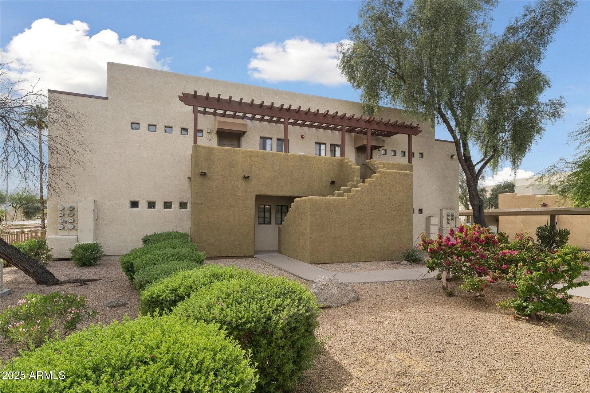 Photo of Listing #6960320