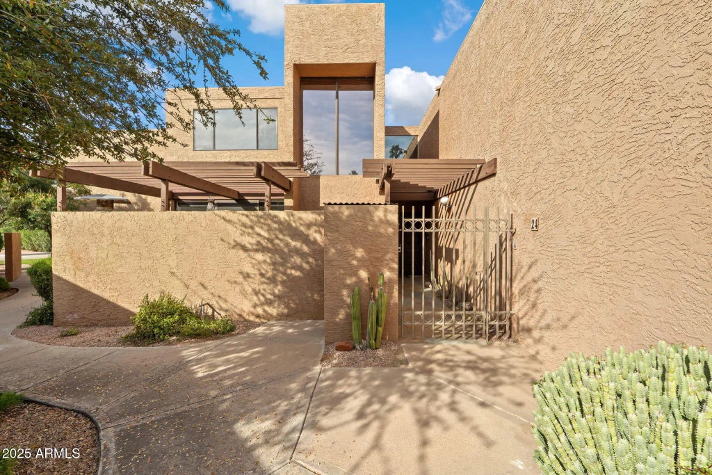 7401 N Scottsdale Road (unit 24), Paradise Valley