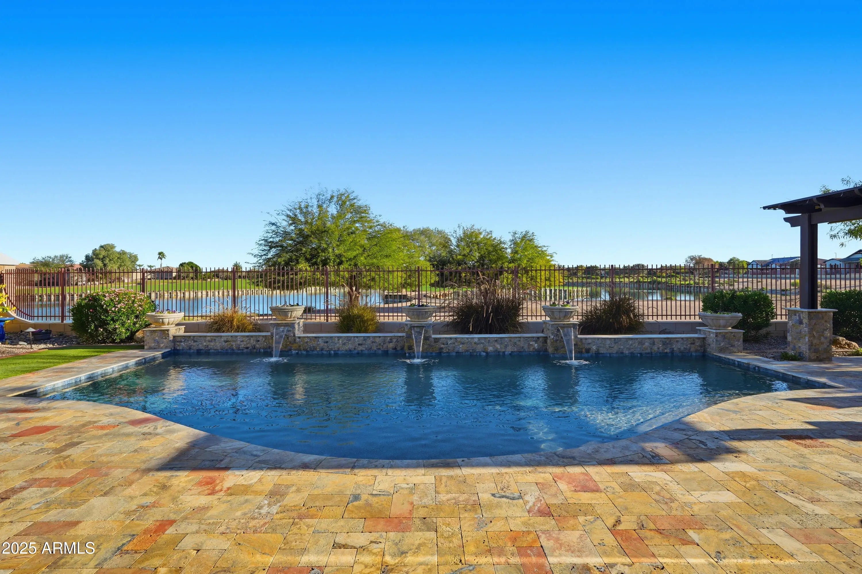 Photo of Listing #6960574