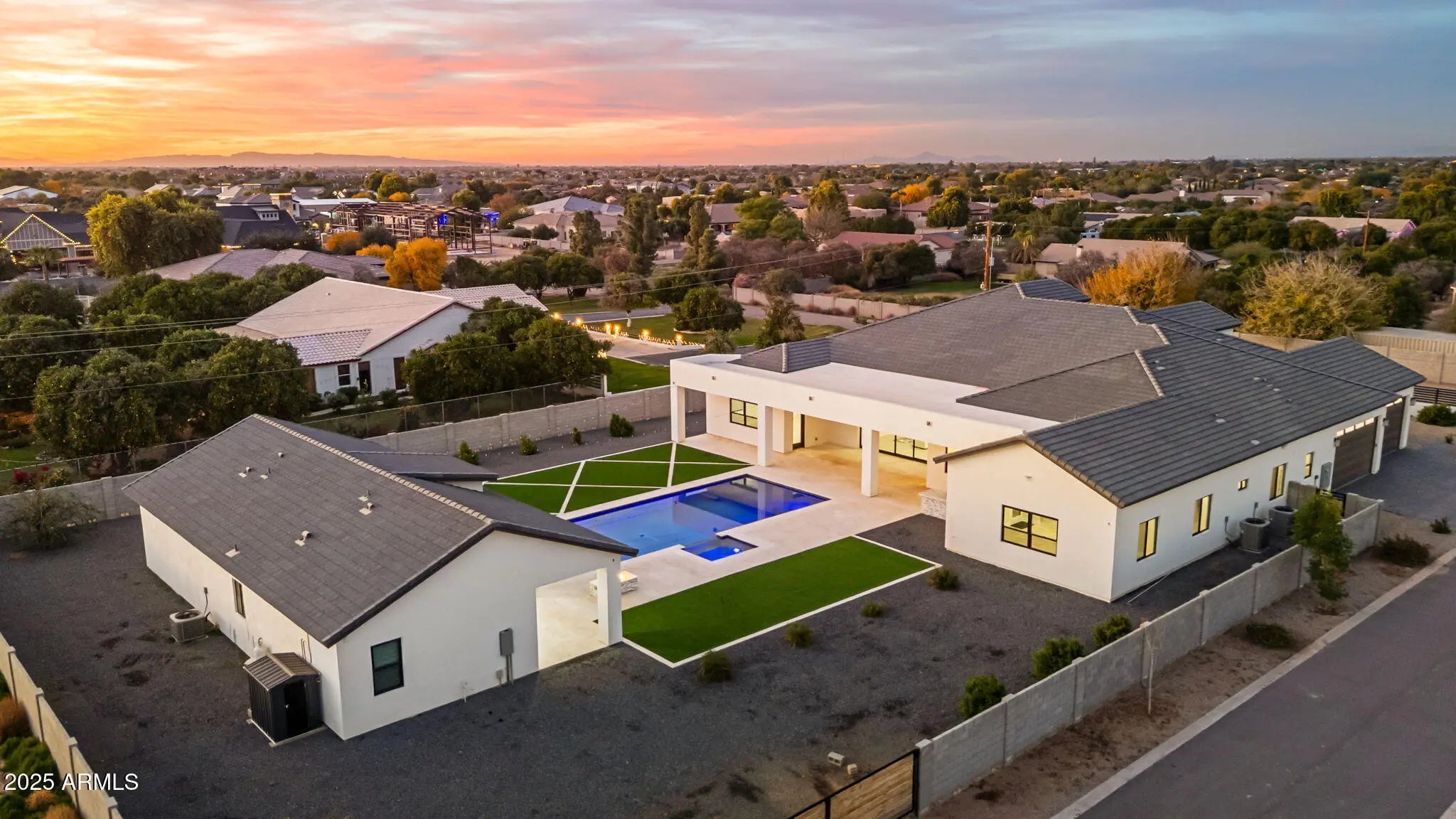 Photo of Listing #6962903