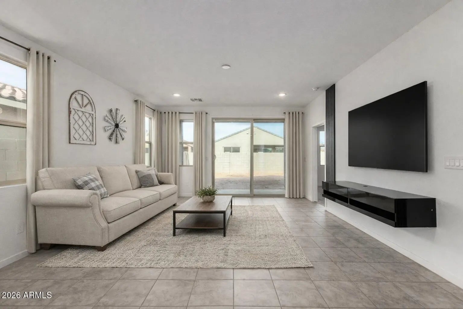 Photo of Listing #6960403