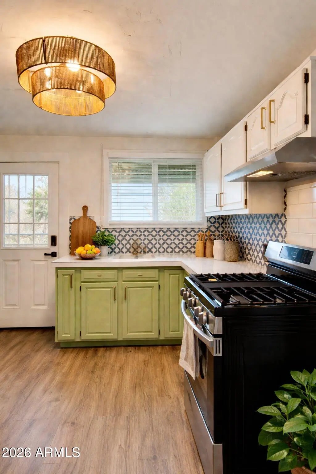 Photo of Listing #6960409