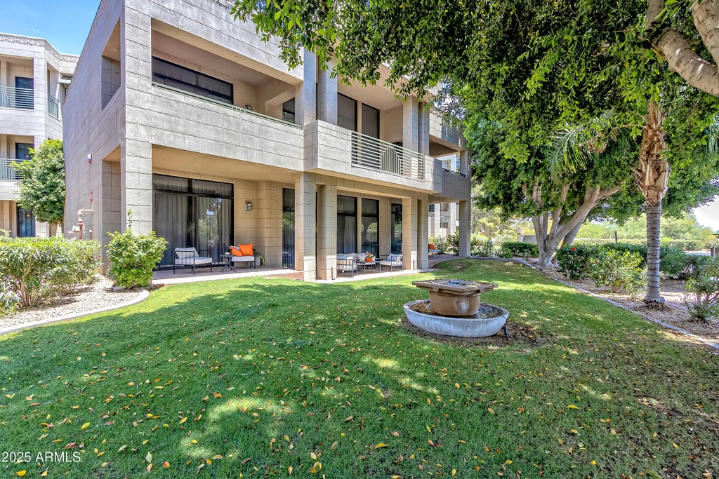 2802 E Camino Acequia Drive (unit 69), Phoenix