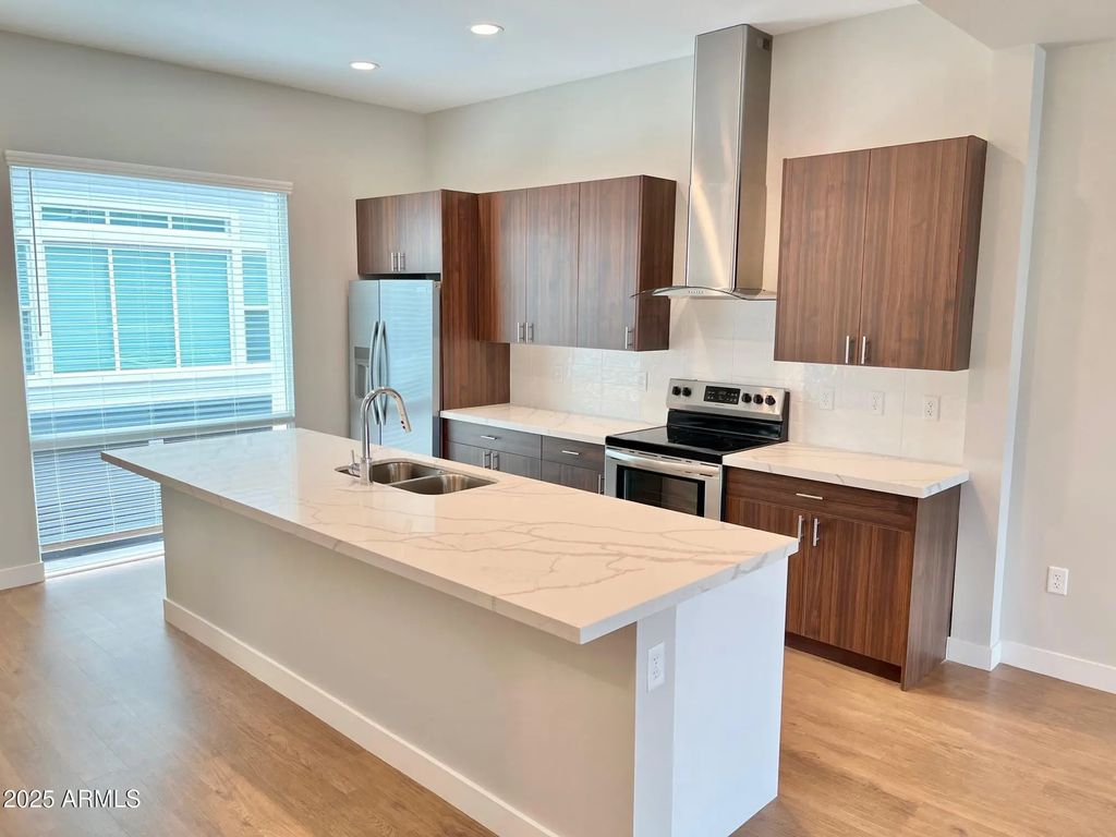 915 E Missouri Avenue (unit Apt 16), Phoenix