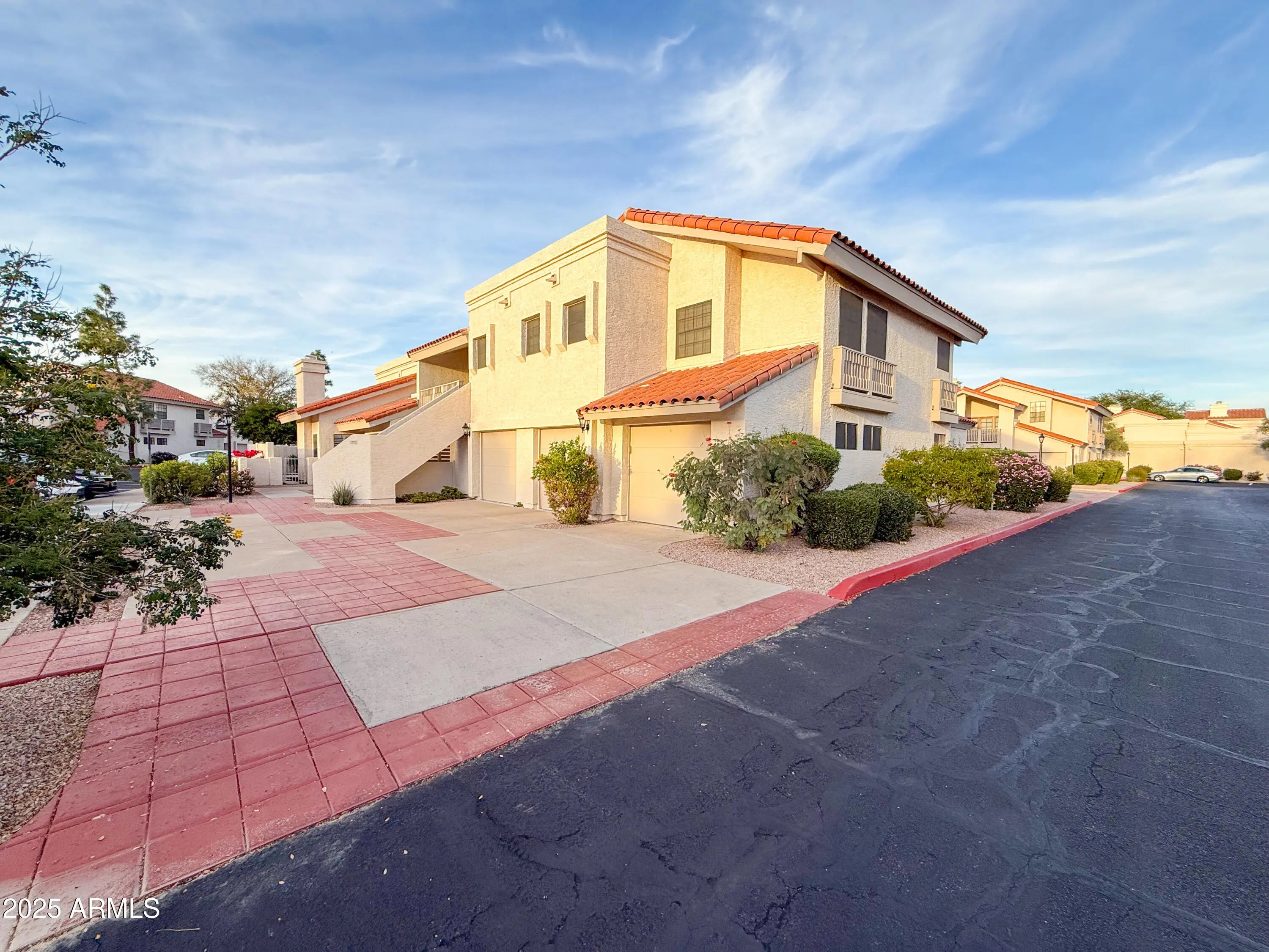 Photo of Listing #6960527