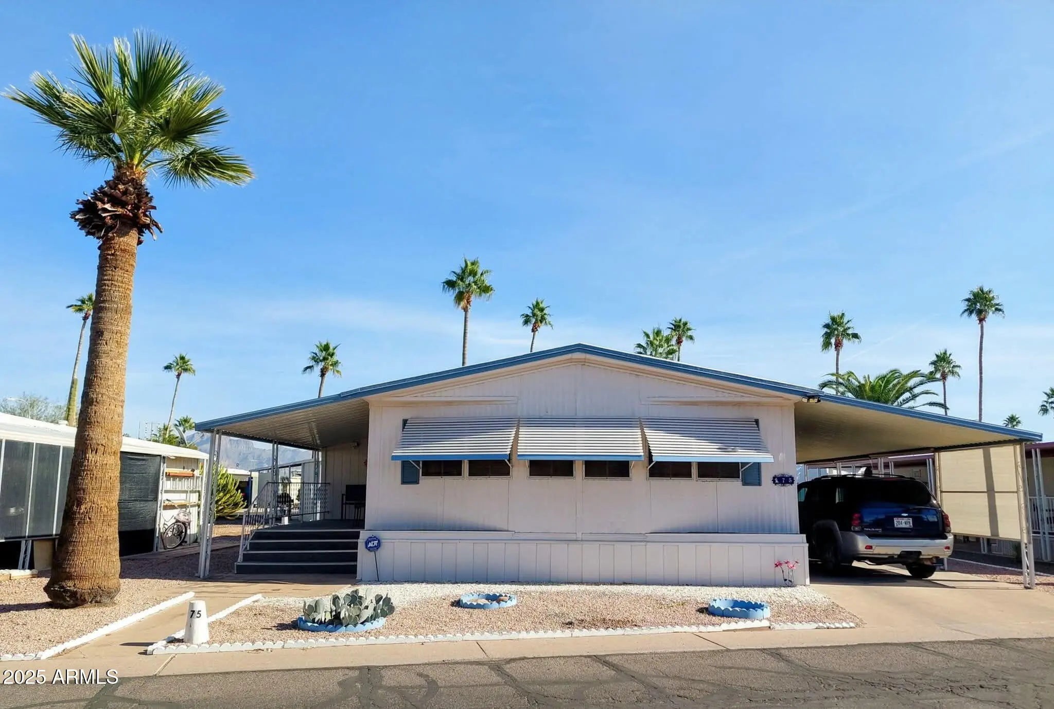 Photo of Listing #6960669