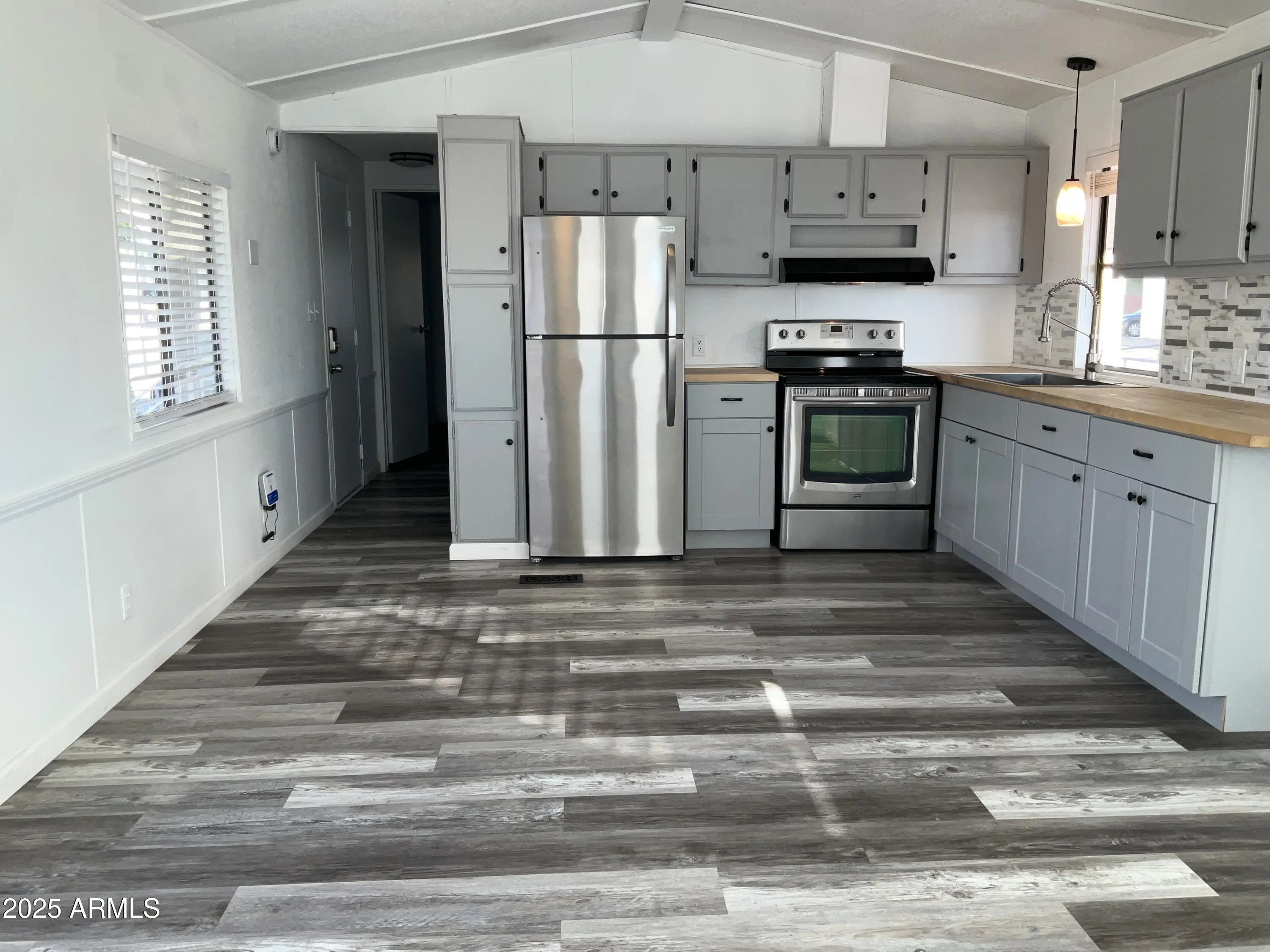 Photo of Listing #6960680