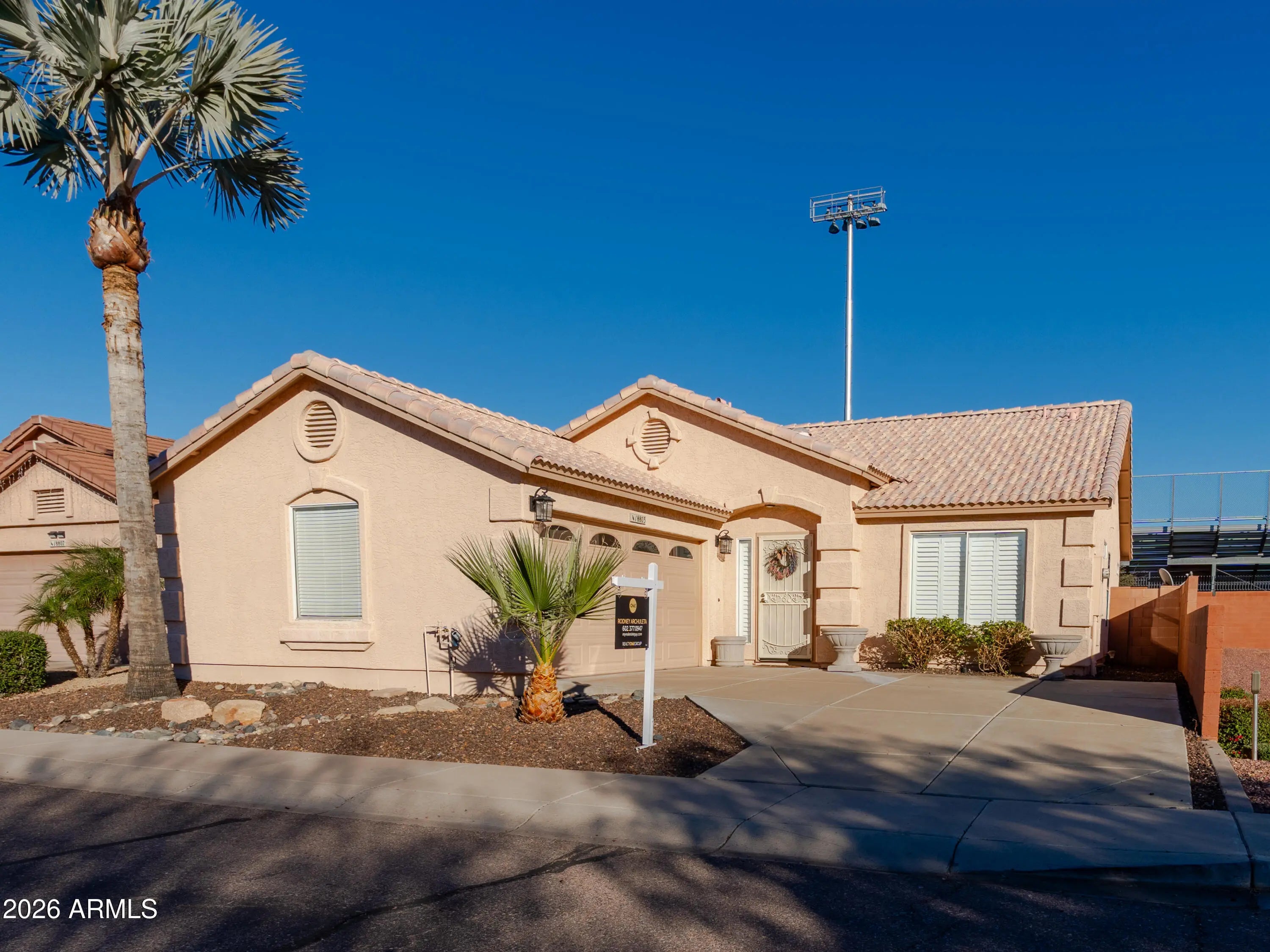 Photo of Listing #6969692