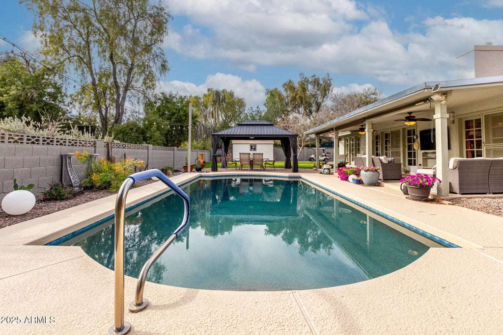 2129 E Jensen Street, Mesa