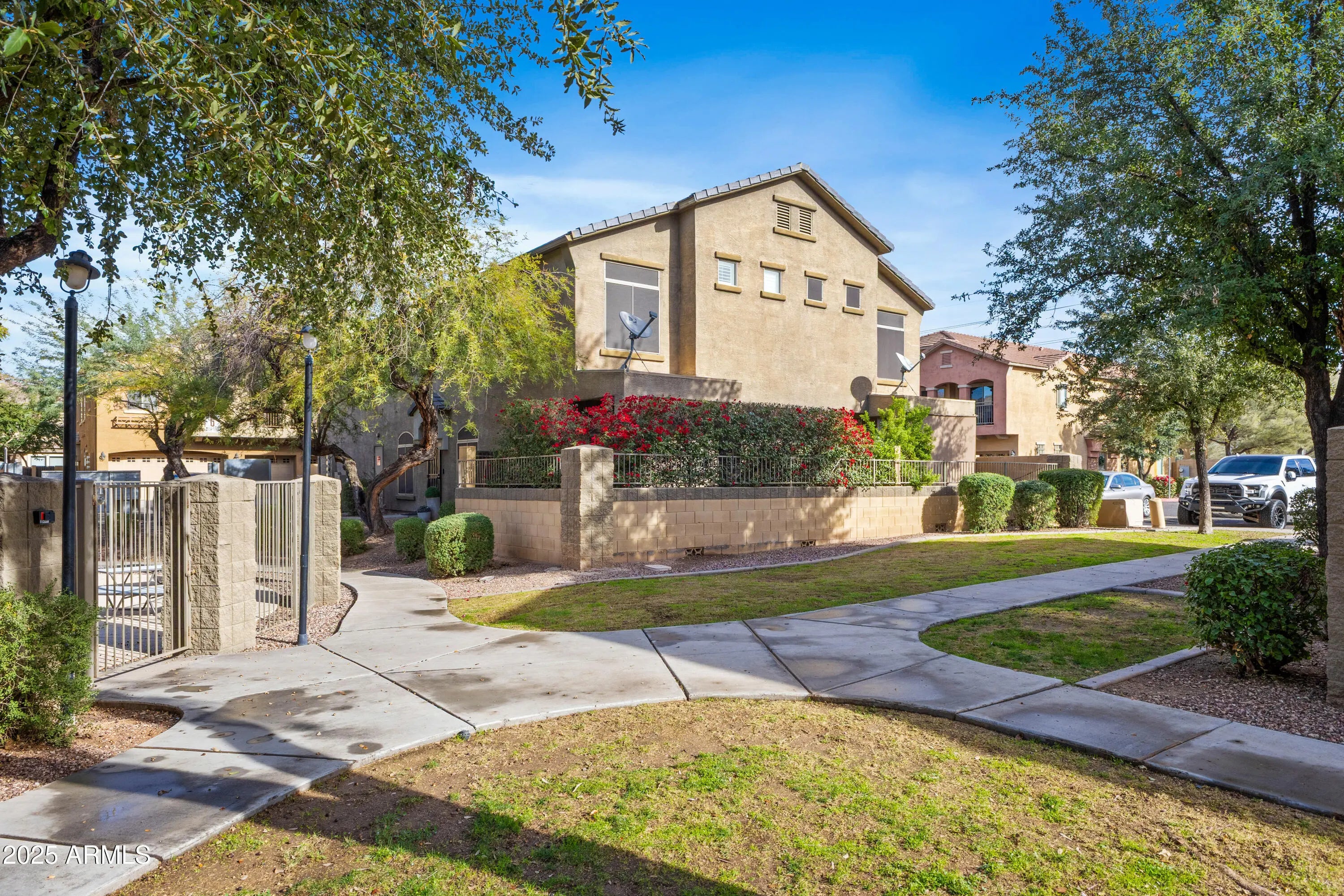 Photo of Listing #6961035