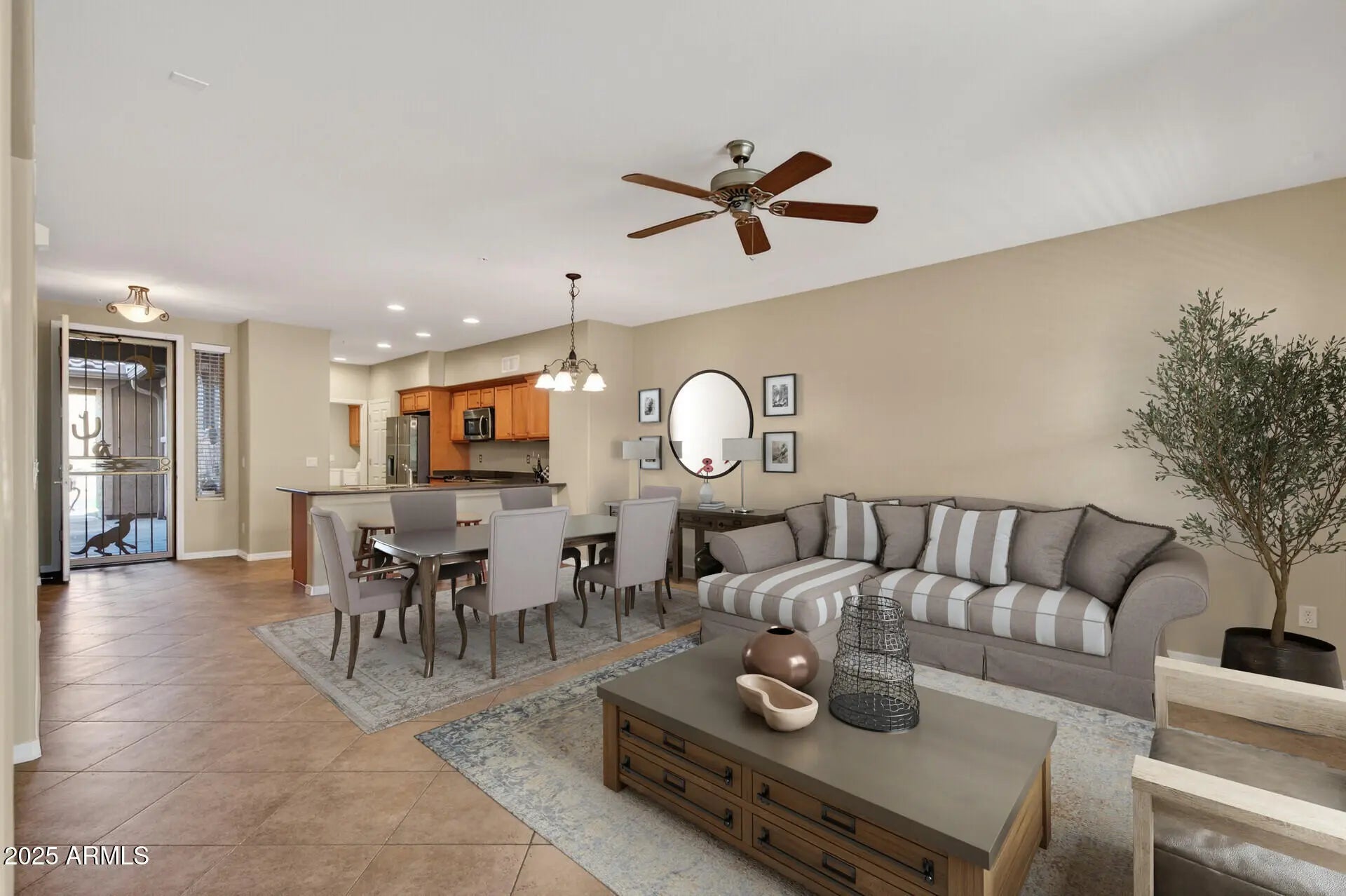 Photo of Listing #6961047