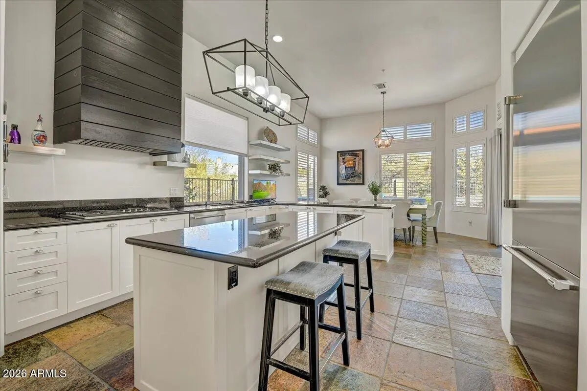 Photo of Listing #6977570