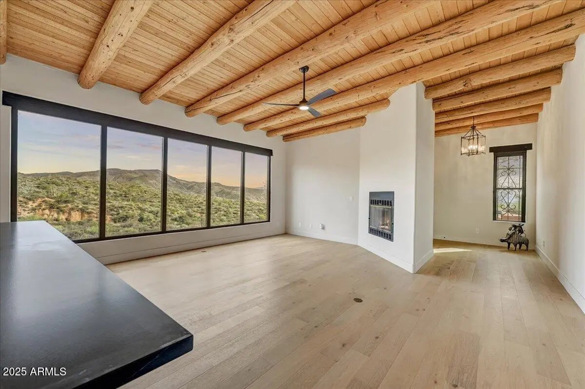 Photo of Listing #6961198