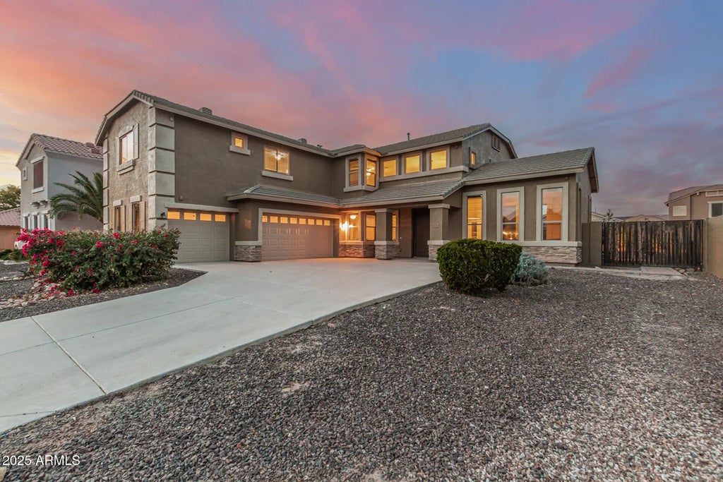 41046 W Hopper Drive, Maricopa