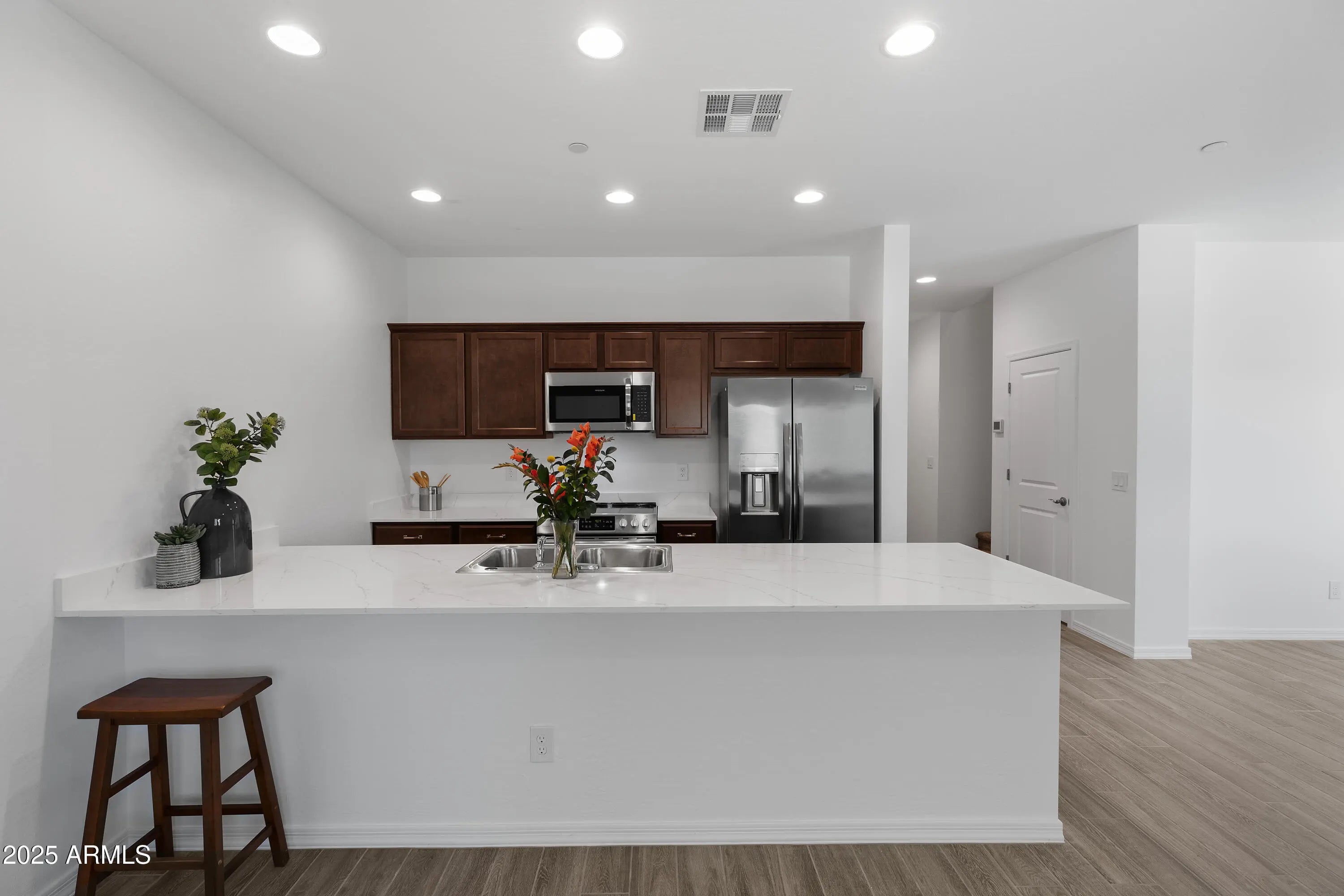 Photo of Listing #6961360