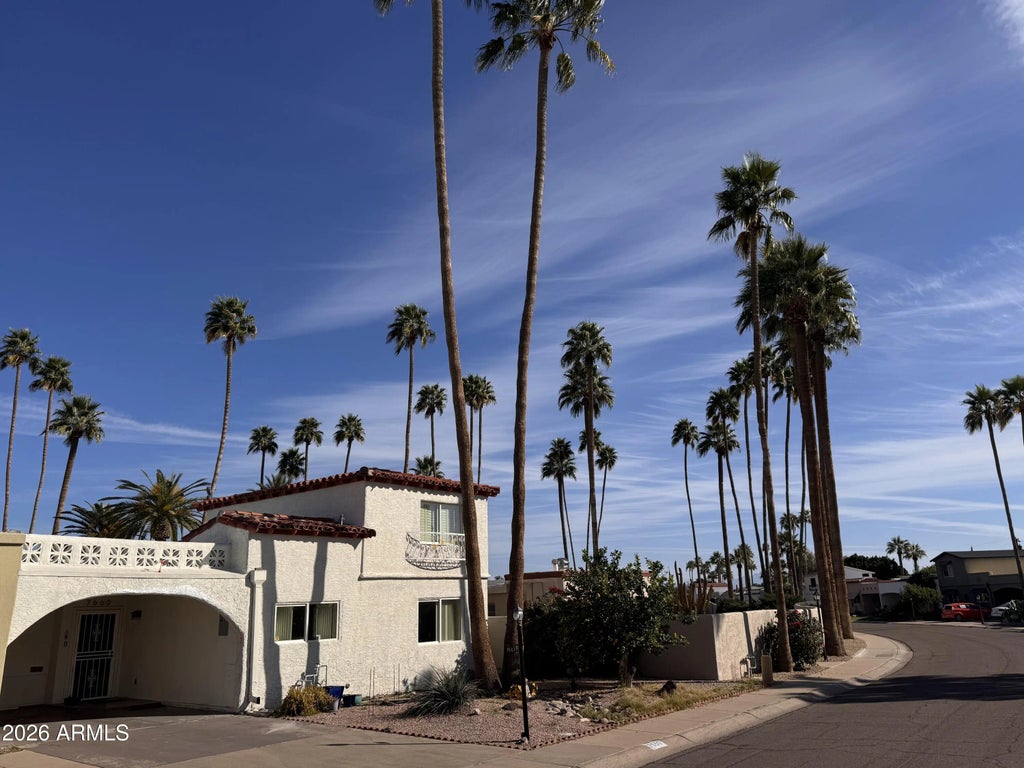 7660 E Highland Avenue, Scottsdale
