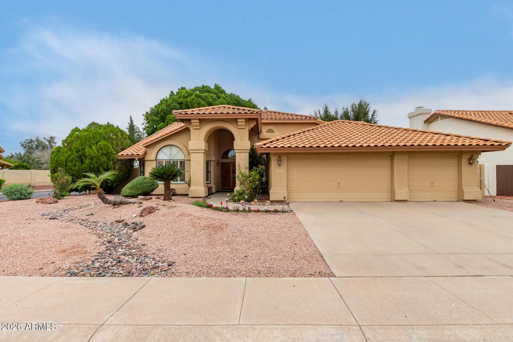 920 W Iris Drive, Gilbert