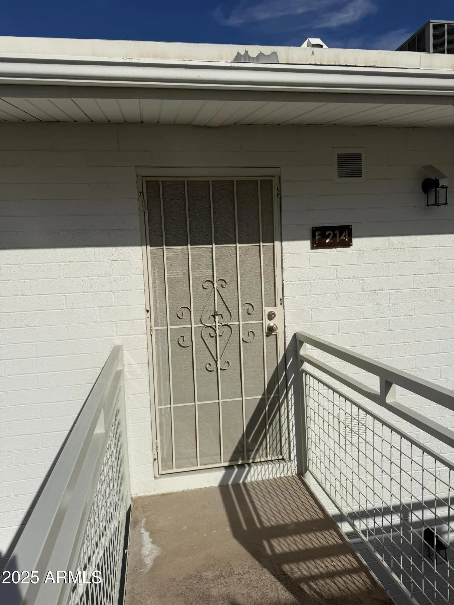 Photo of Listing #6961372