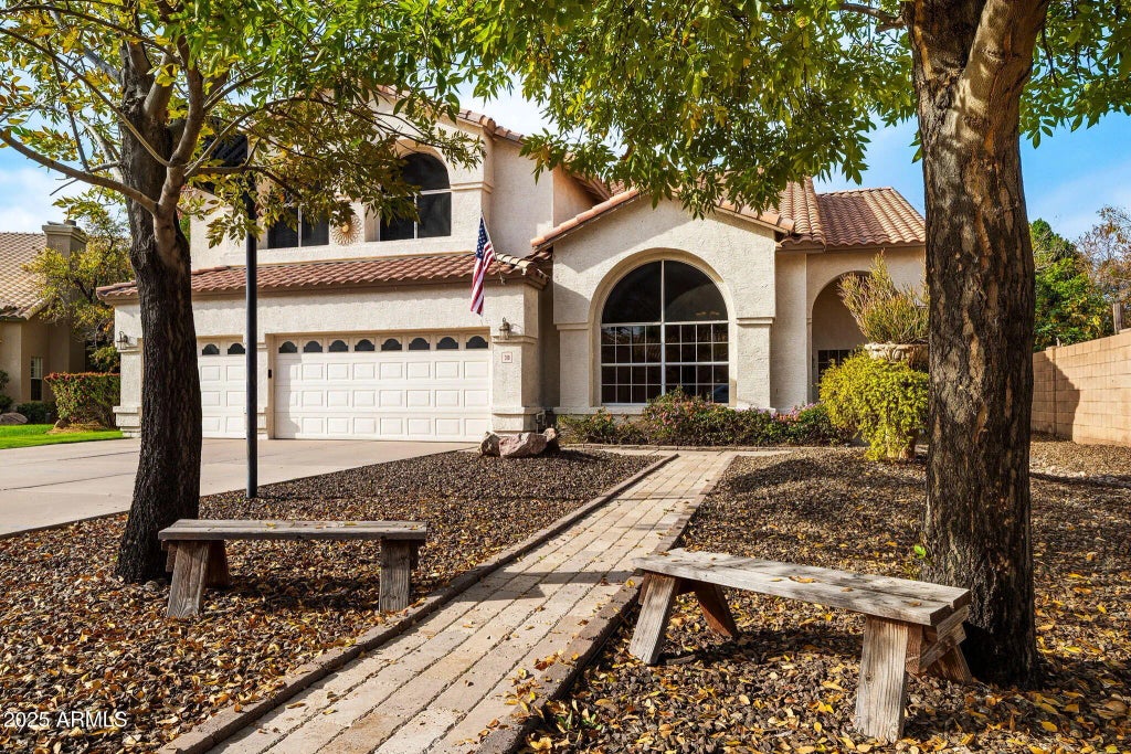 310 S Granite Court, Gilbert