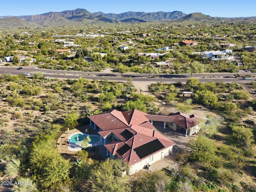 7917 E Cave Creek Road, Carefree