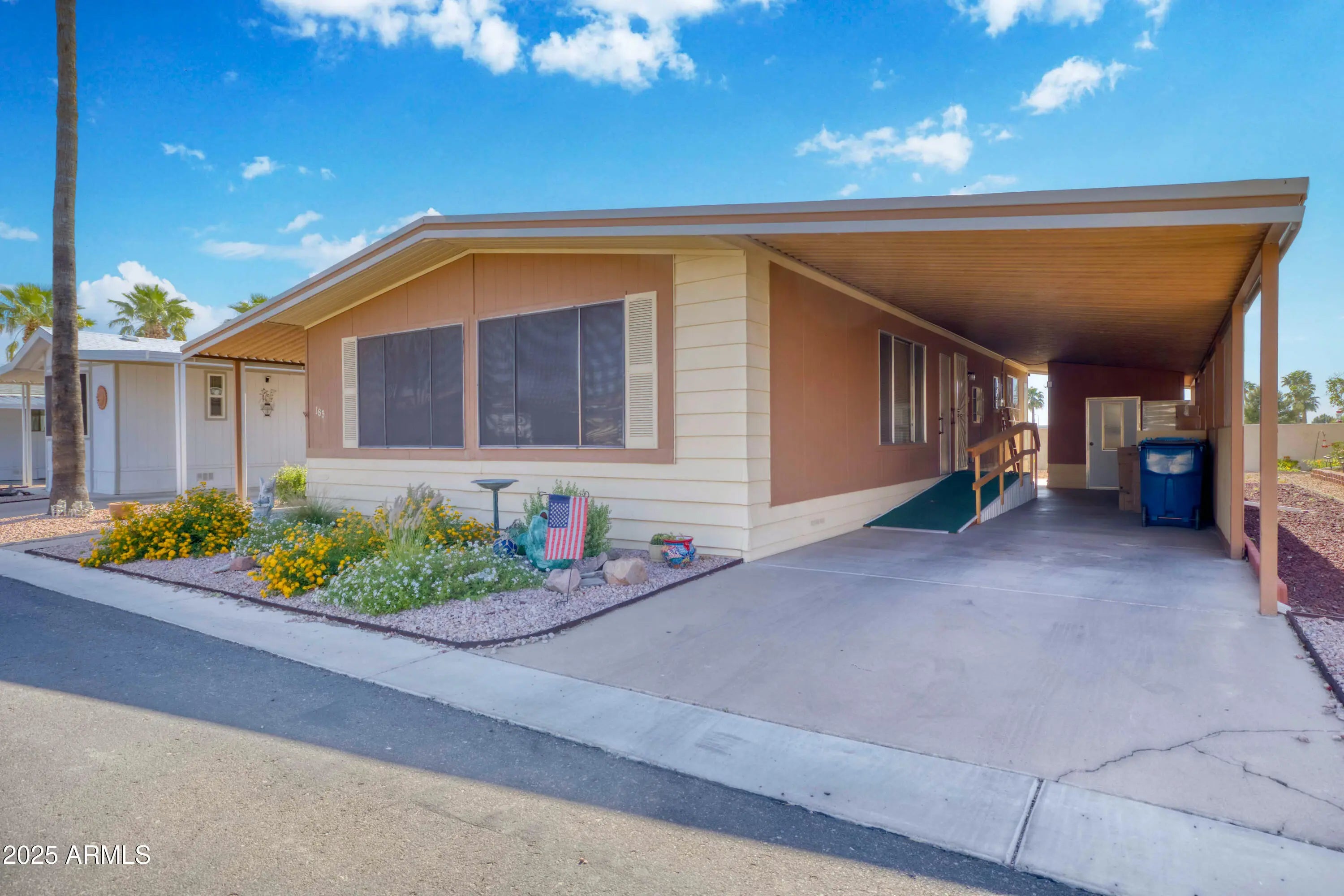 Photo of Listing #6962041