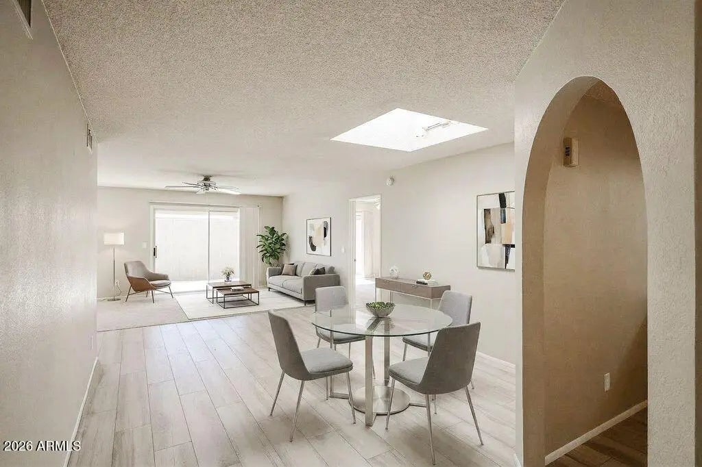 Photo of Listing #6971353