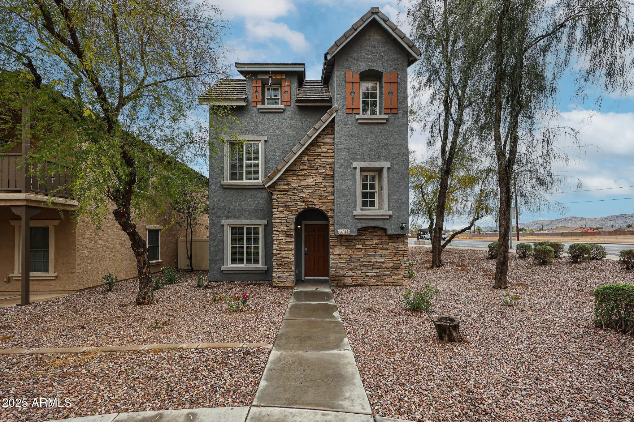 Photo of Listing #6963517