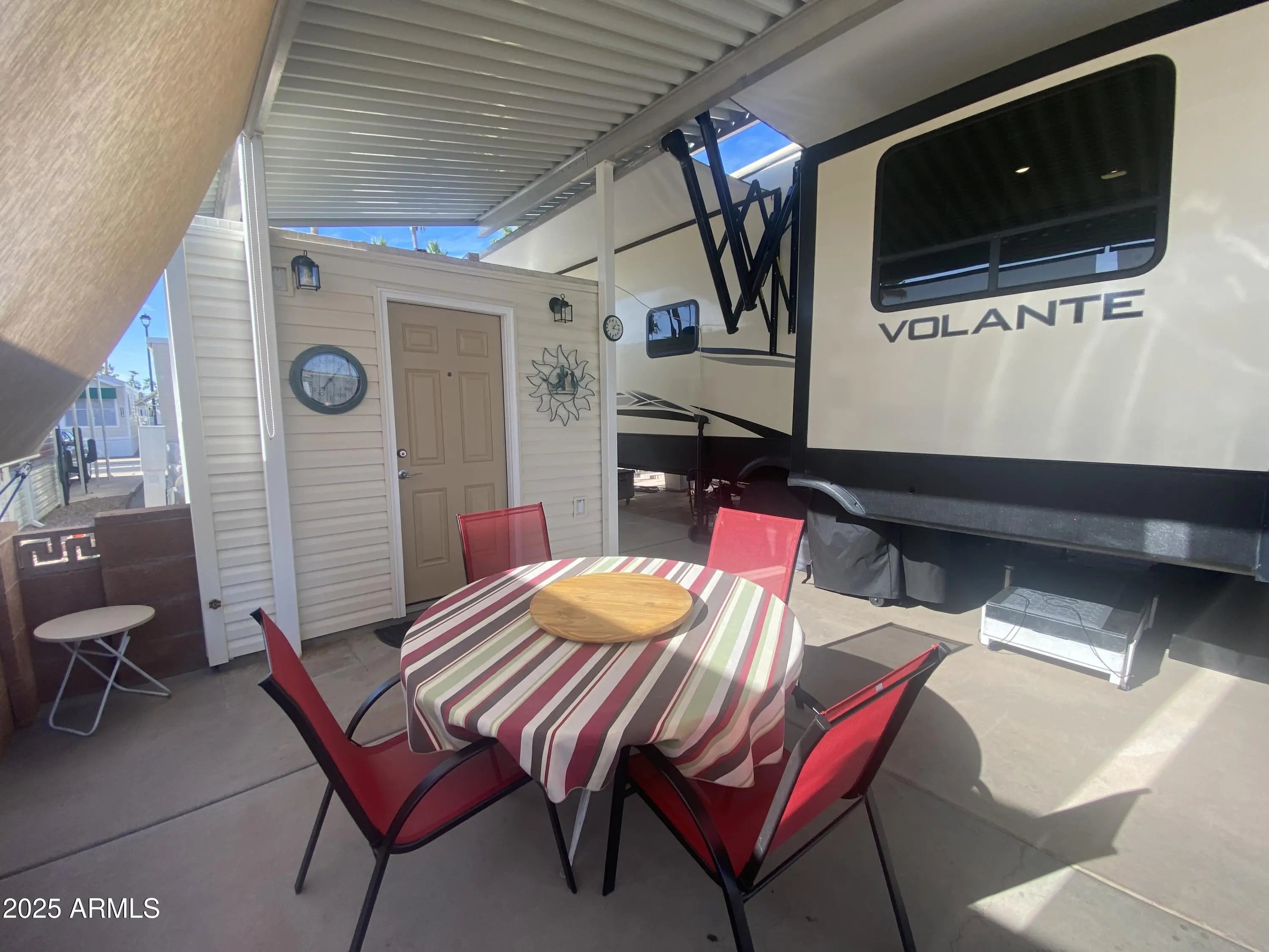 Photo of Listing #6961824