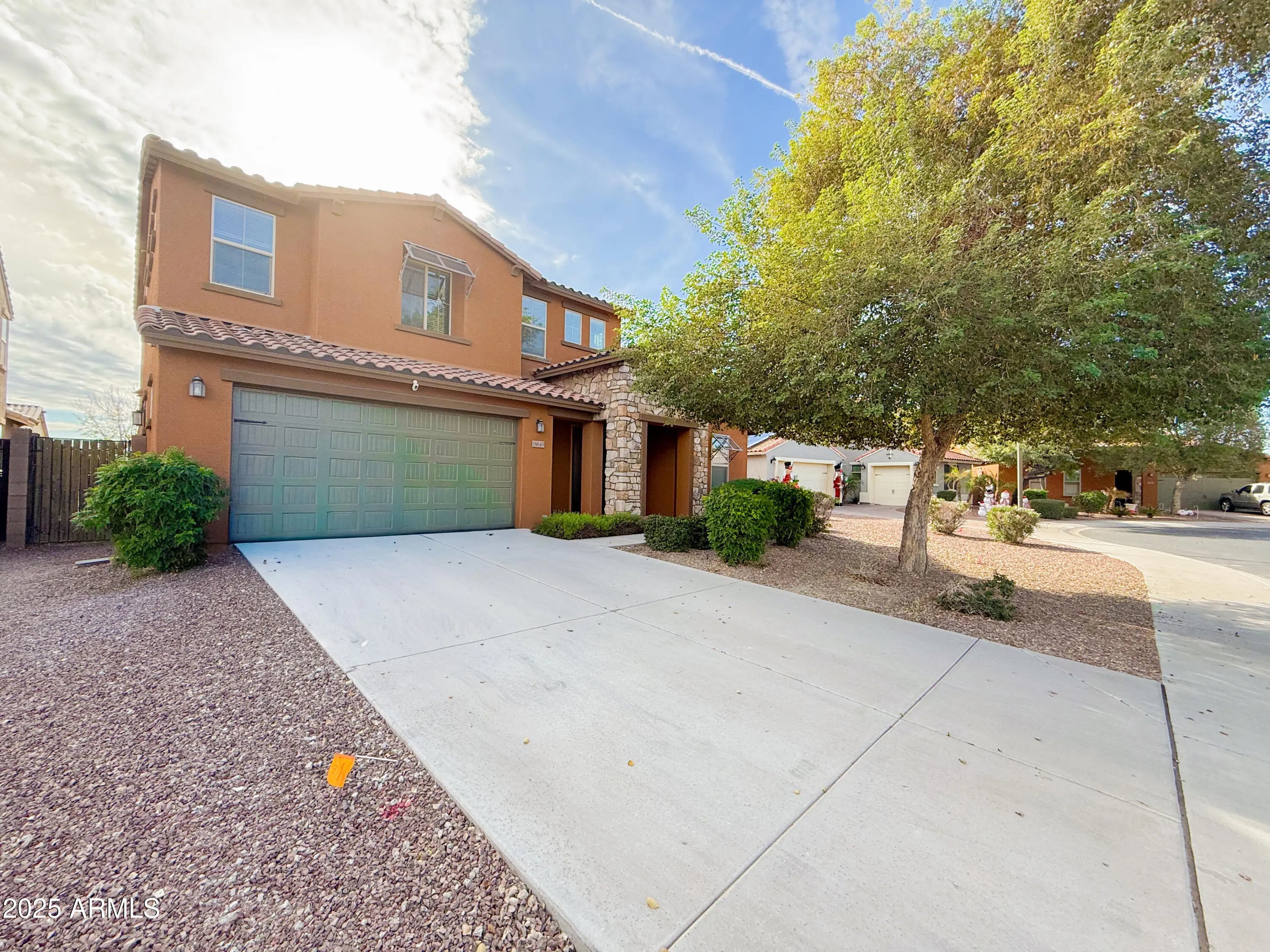 Photo of Listing #6961915