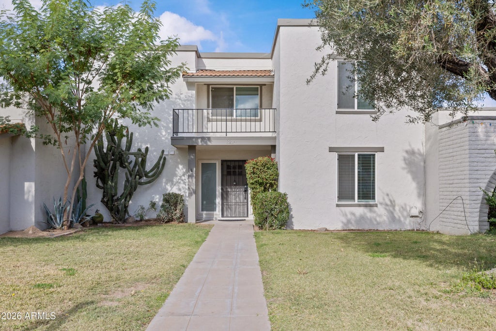 8214 E Mcdonald Drive, Scottsdale