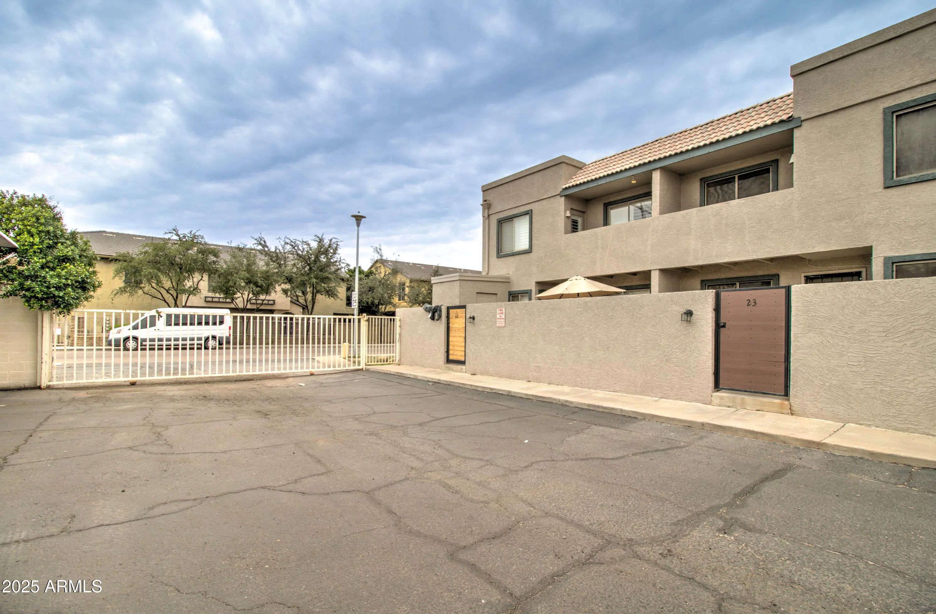 Photo of Listing #6962286