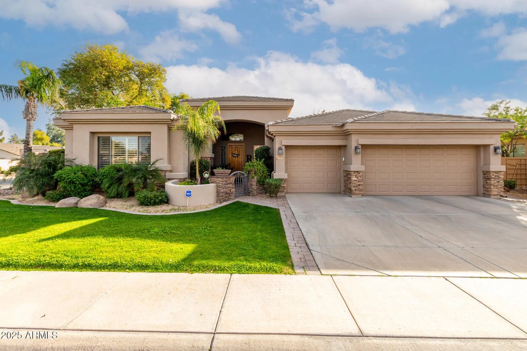 1711 W Prescott Drive, Chandler