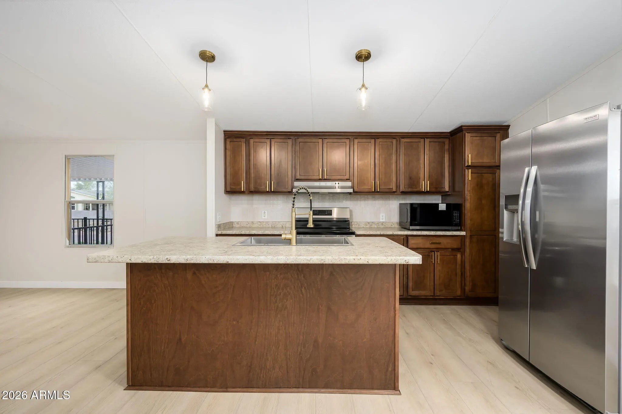 Photo of Listing #6964925