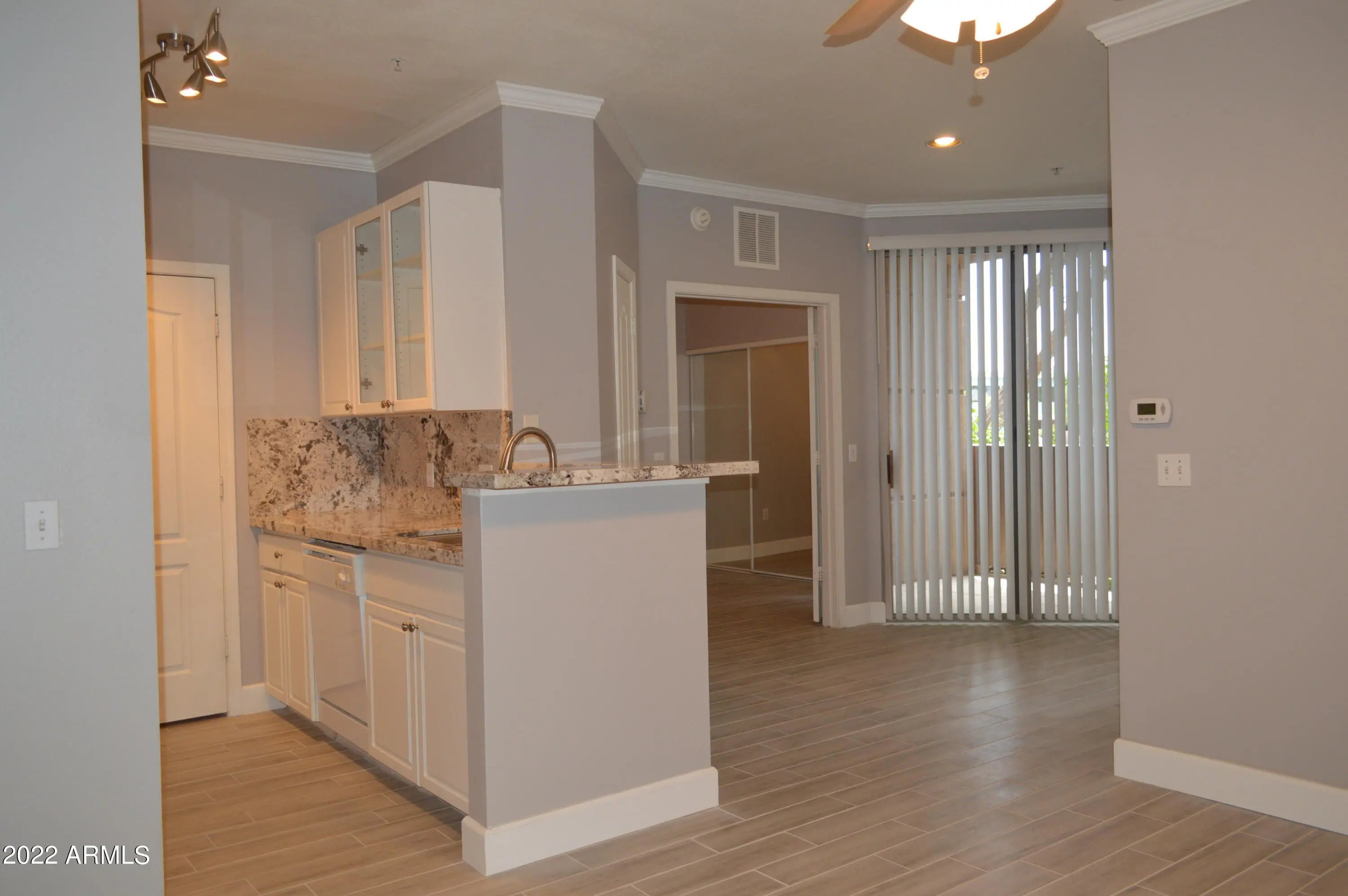 Photo of Listing #6962182