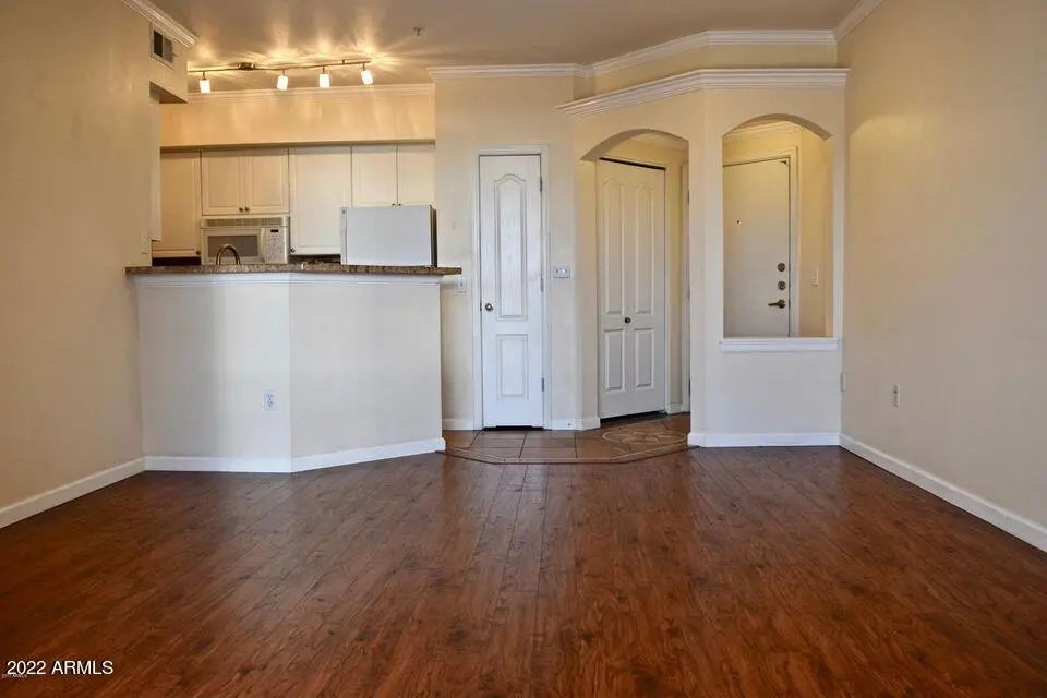 Photo of Listing #6962185