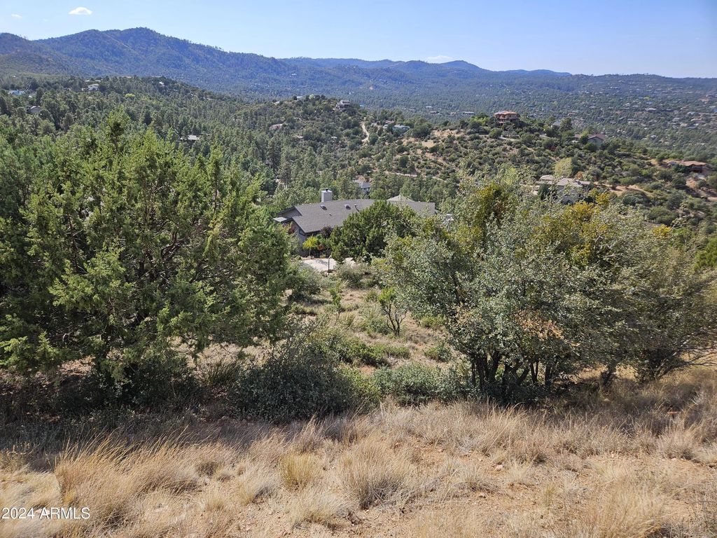 1400 Escalante Drive (unit 9), Prescott