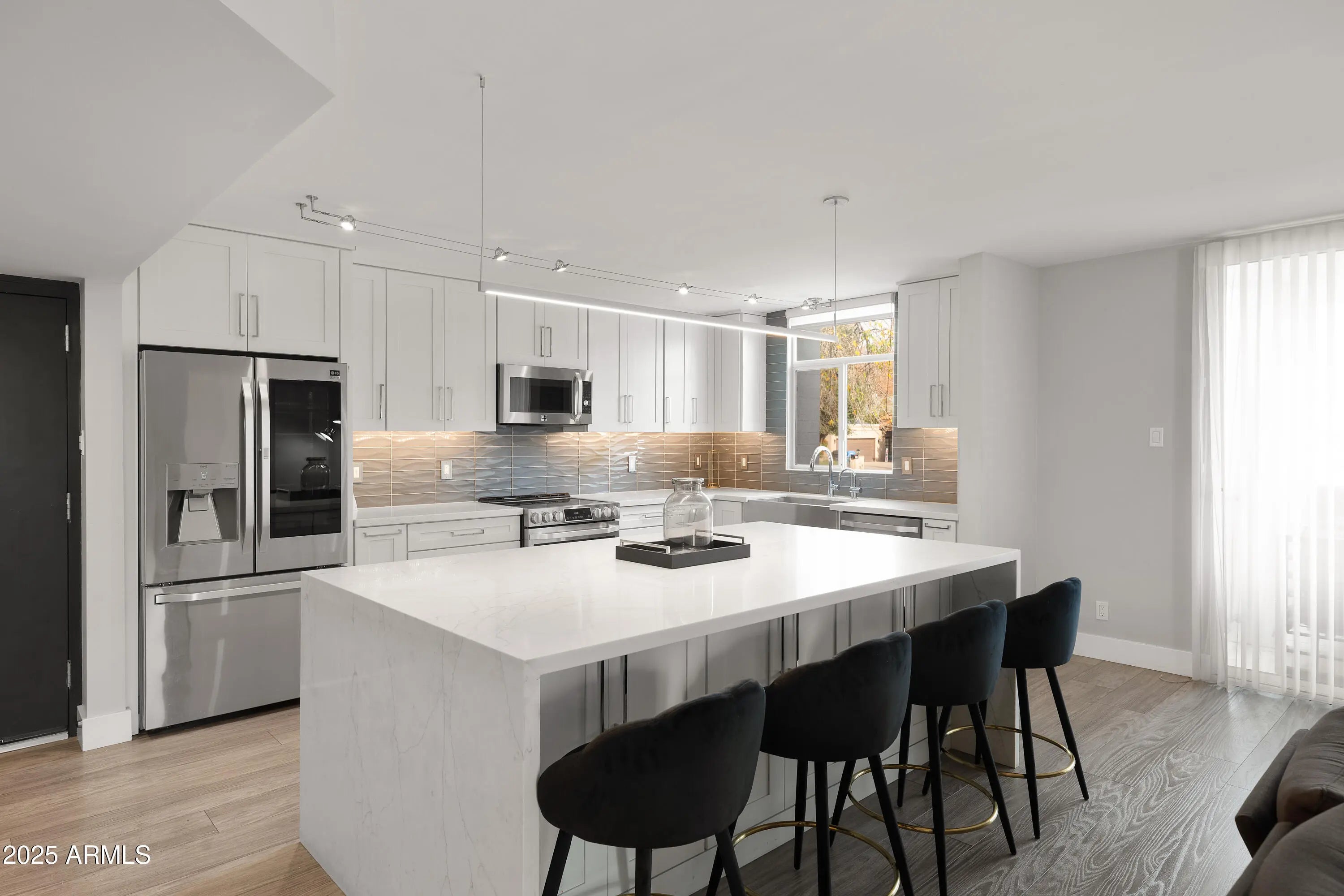 Photo of Listing #6962278