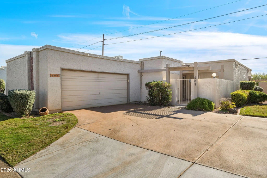 469 Leisure World, Mesa