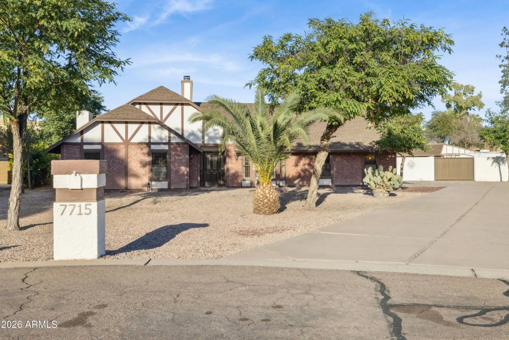 7715 S Alder Drive, Tempe