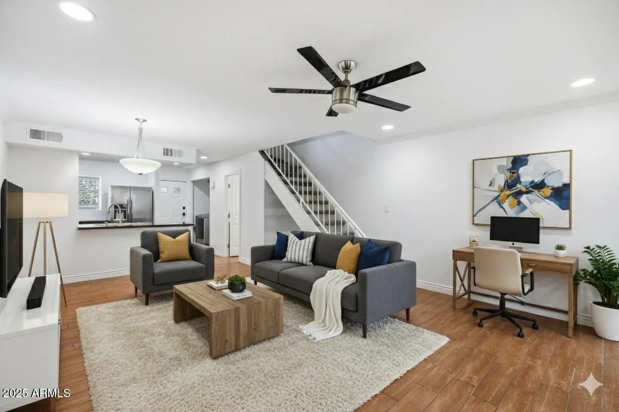 Photo of Listing #6963000